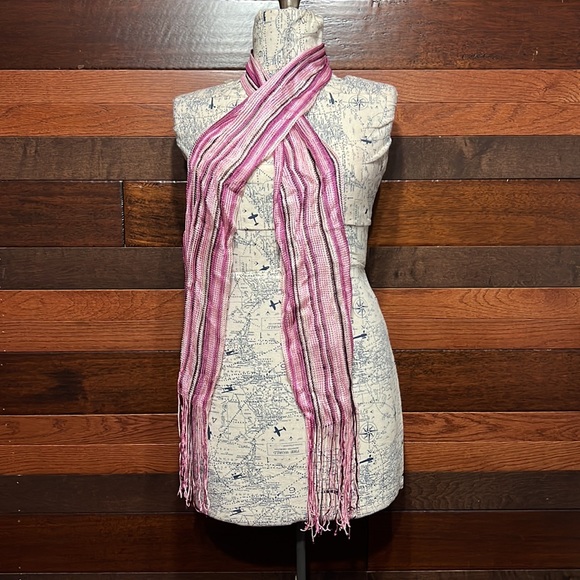 No Brand Tag Fringy Knitted Multi Colored Metallic Pink Scarf - Picture 3 of 6